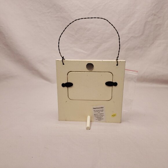 Paw Prints In Heaven Photo Frame Hanging Wire Pet Memorial Display Magnet - Picture 3 of 6